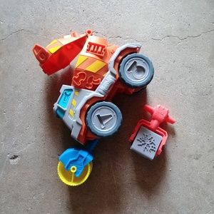 SOLD in yardsale - Play doh concrete truck